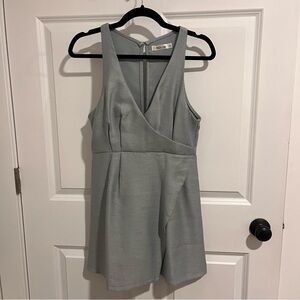 WHO AM I Sleeveless Dress - Size 10